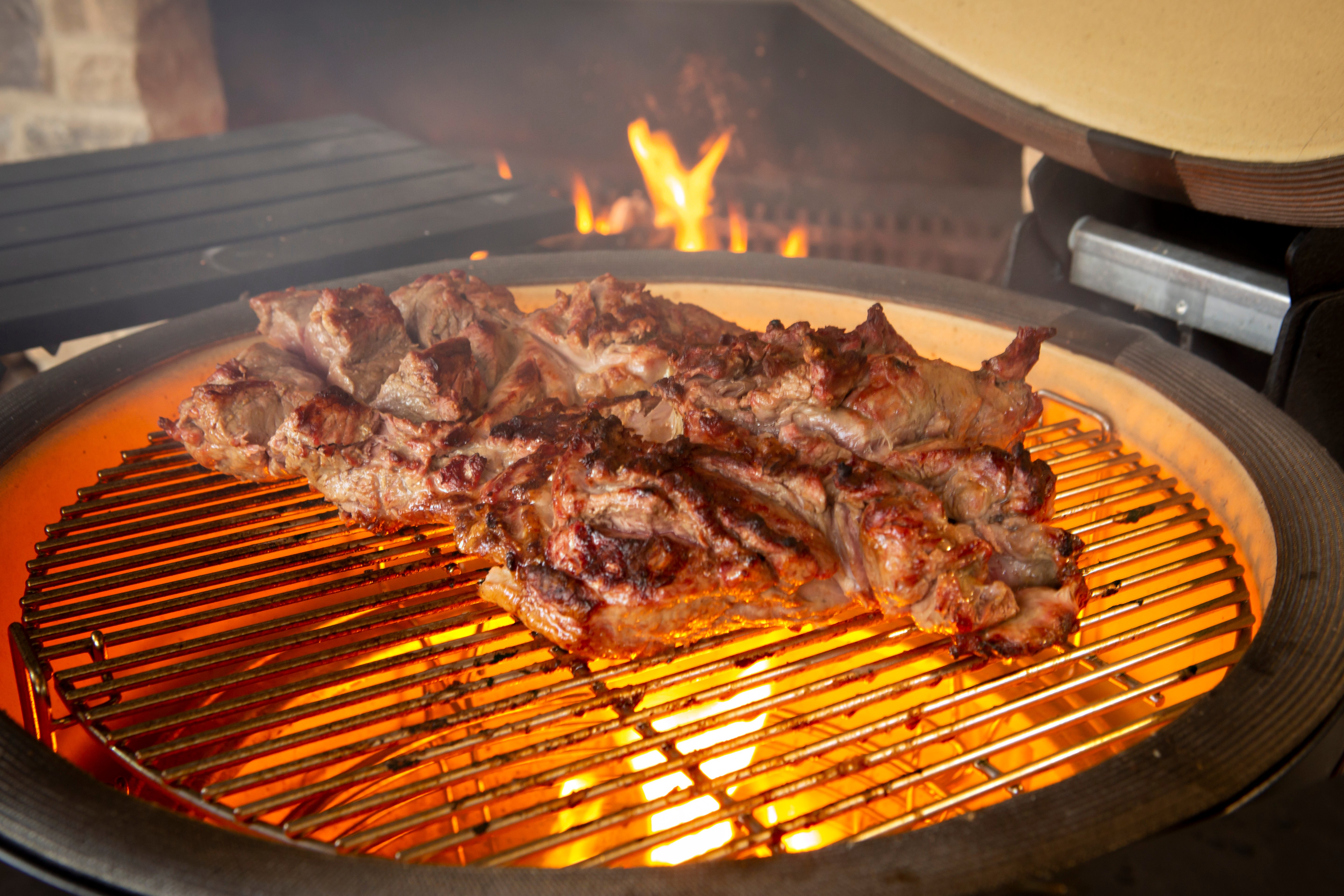 Butterfly lamb on on sale grill